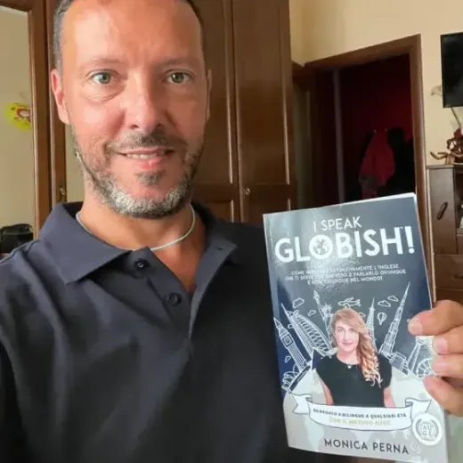 Davide with the book I Speak Globish!